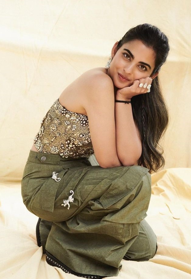 Anaita Shroff Adajania Biography: India’s Fashion Stylist Icon, Creative Director & Bollywood Trendsetter