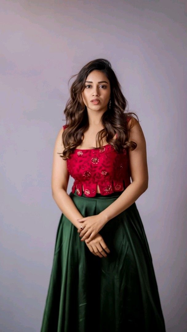 Nivetha Pethuraj Biography – Age, Movies, Instagram, Career, Family & More