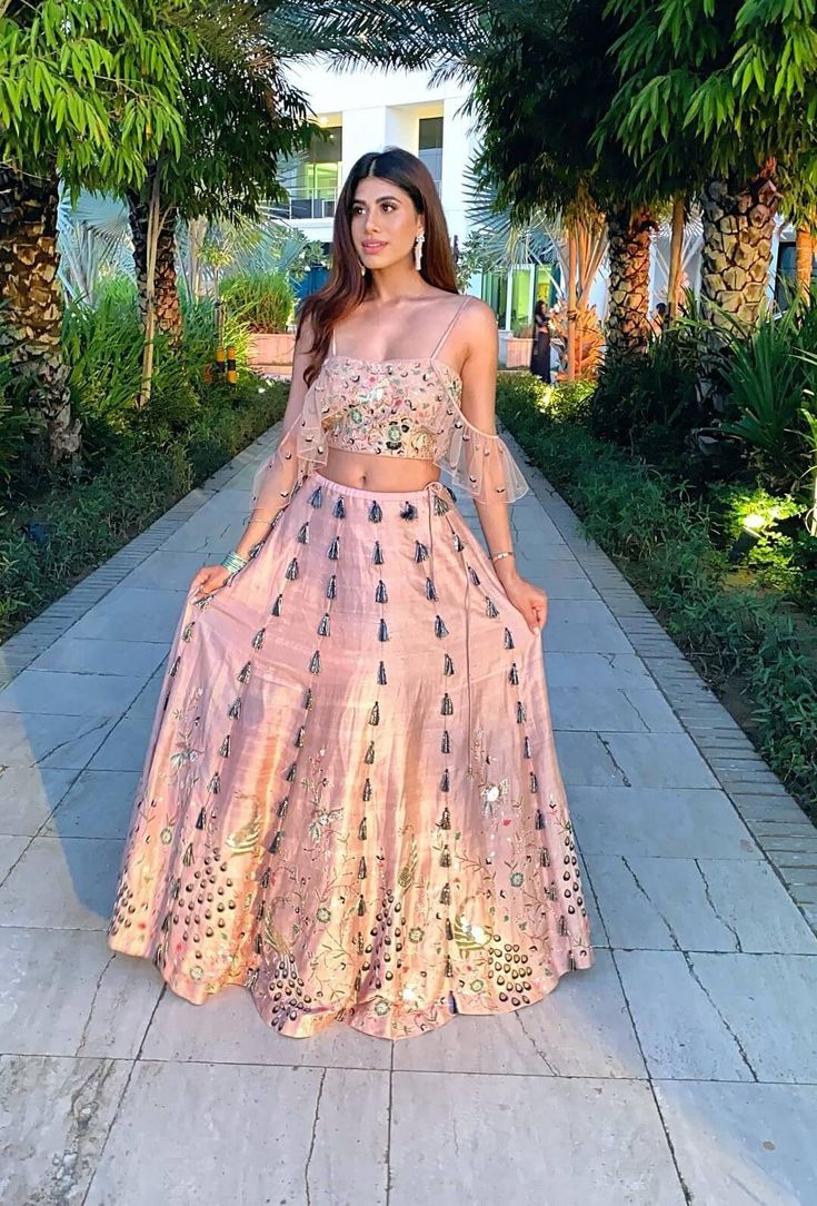 Malvika Sitlani Biography 2025
