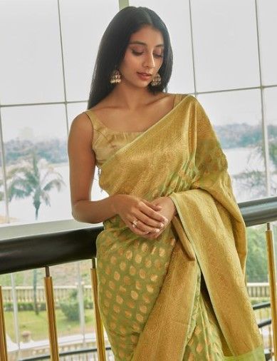 Dolly Singh Biography: Influencer, Content Creator & Actress Redefining Indian Digital Fame