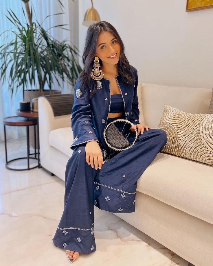 Masoom Minawala Biography 2025 – Global Fashion Influencer, Entrepreneur & Motivator