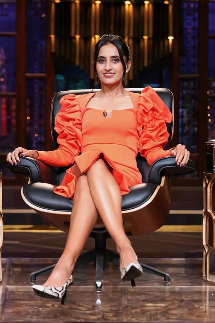 Vineeta Singh Biography, Net Worth, Education, Sugar Cosmetics, Shark Tank & More